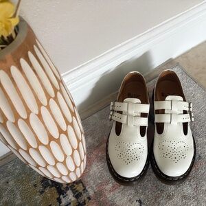 8065 SMOOTH LEATHER MARY JANE SHOES